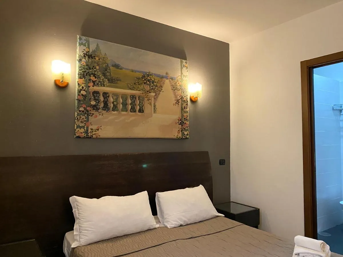 Guest house La Luna Romana