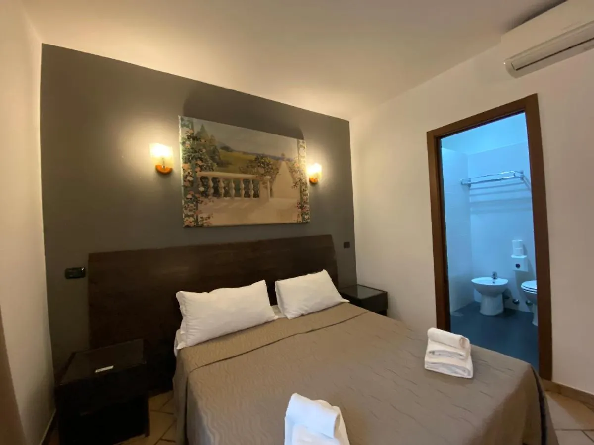 La Luna Romana 2*, Rome