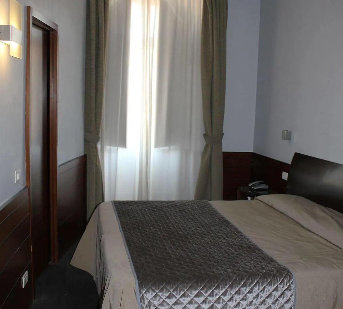 Guest house La Luna Romana